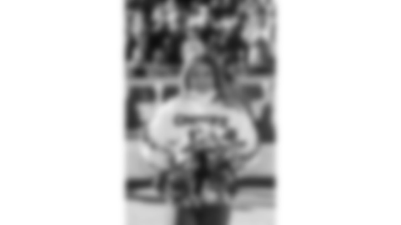 Kansas City Chiefs Cheerleaders on the field prior to a week 15 NFL Football game against the Los Angeles Chargers on Sunday, December 14, 2025 in Kansas City, MO.