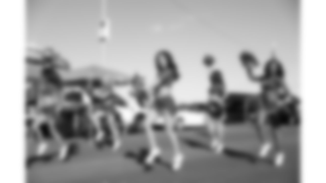 Kansas City Chiefs Cheerleaders prior to a preseason week 3 NFL football game against the Chicago Bears, August 22, 2025 in Kansas City, MO.