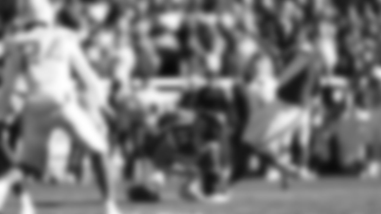 Kansas City Chiefs kicker Harrison Butker (7) kicks the extra point during an NFL week 15 matchup against the Los Angeles Chargers, Sunday December 14, 2025.