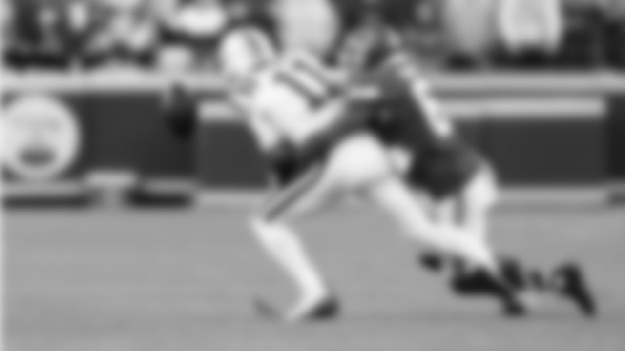 Kansas City Chiefs safety Bryan Cook (6) hits Indianapolis Colts wide receiver Michael Pittman Jr. (11) during a week 12 NFL football game, Sunday, November 23, 2025 in Kansas City, MO.