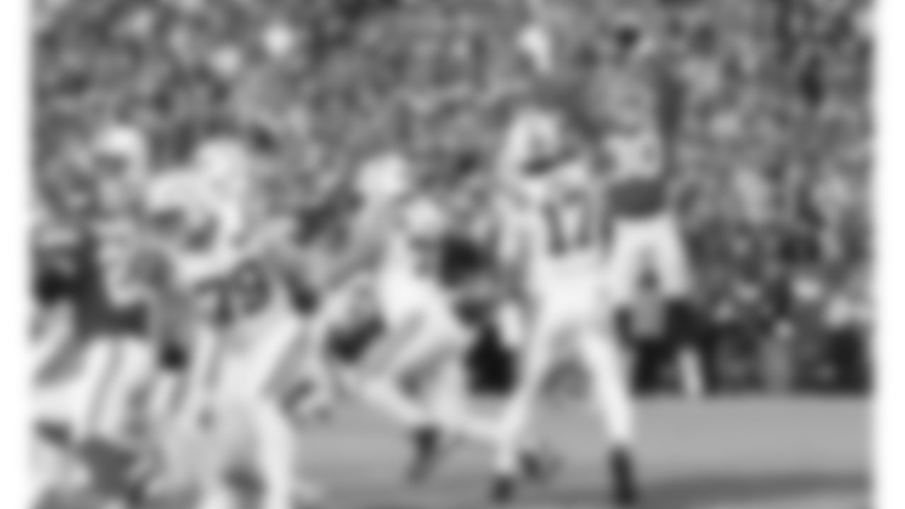 Kansas City Chiefs cornerback Chris Roland-Wallace (30) blocks a pass during a week 12 NFL Football game against the Indianapolis Colts on Sunday, November 23, 2025 in Kansas City, MO