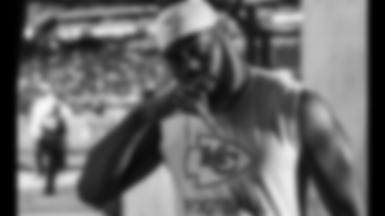 Kansas City Chiefs defensive end Charles Omenihu (90) prior to the regular season Week 12 NFL Football Game at Allegiant Stadium in Las Vegas, NV on Sunday, November 26, 2023.