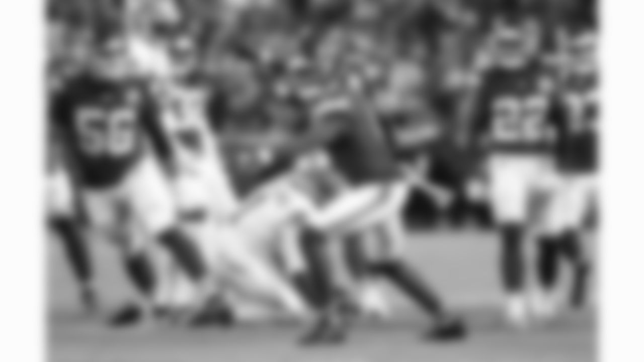 Kansas City Chiefs safety Bryan Cook (6) celebrates a tackle during the week 6 NFL football game against the Detroit Lions, Sunday, October 12, 2025 in Kansas City, MO.