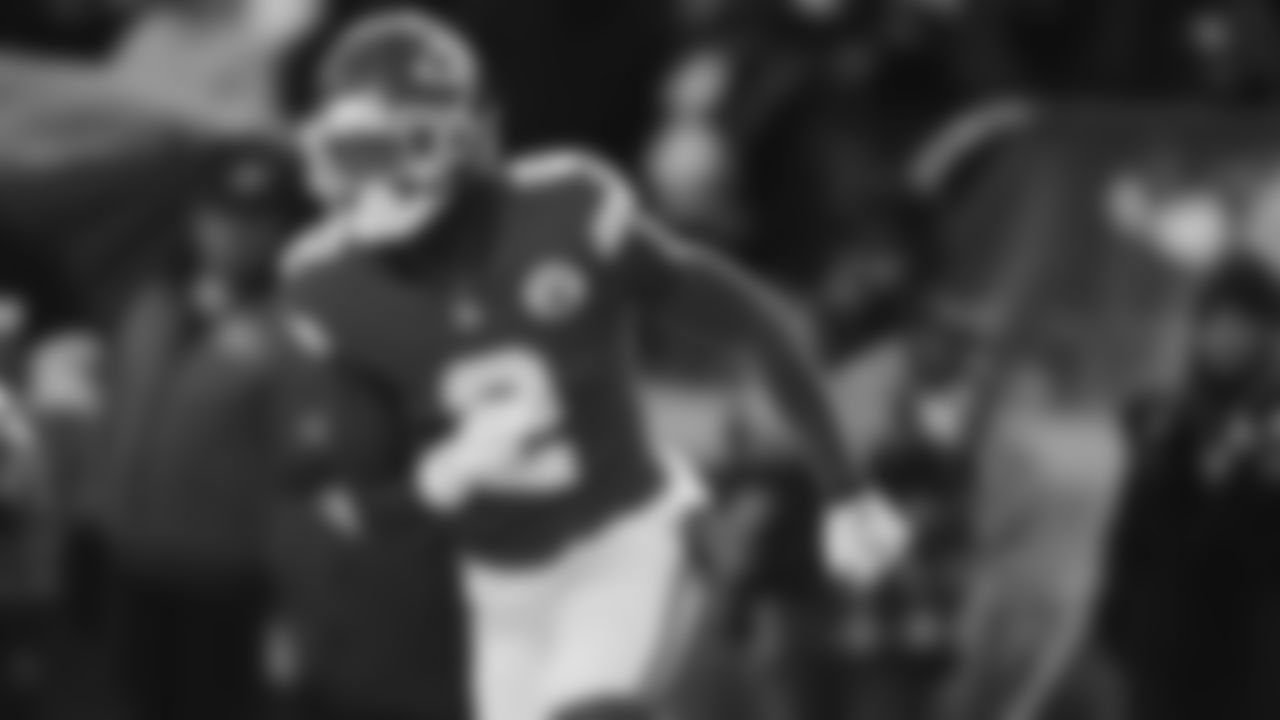 Kansas City Chiefs cornerback Joshua Williams (2) in position during an NFL week 15 matchup against the Los Angeles Chargers, Sunday December 14, 2025.