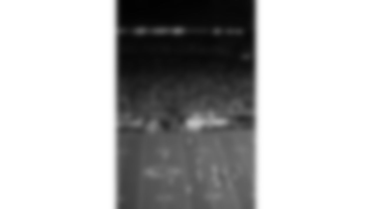 The Kansas City Chiefs face the Detroit Lions during the week 6 NFL football game, Sunday, October 12, 2025 in Kansas City, MO.