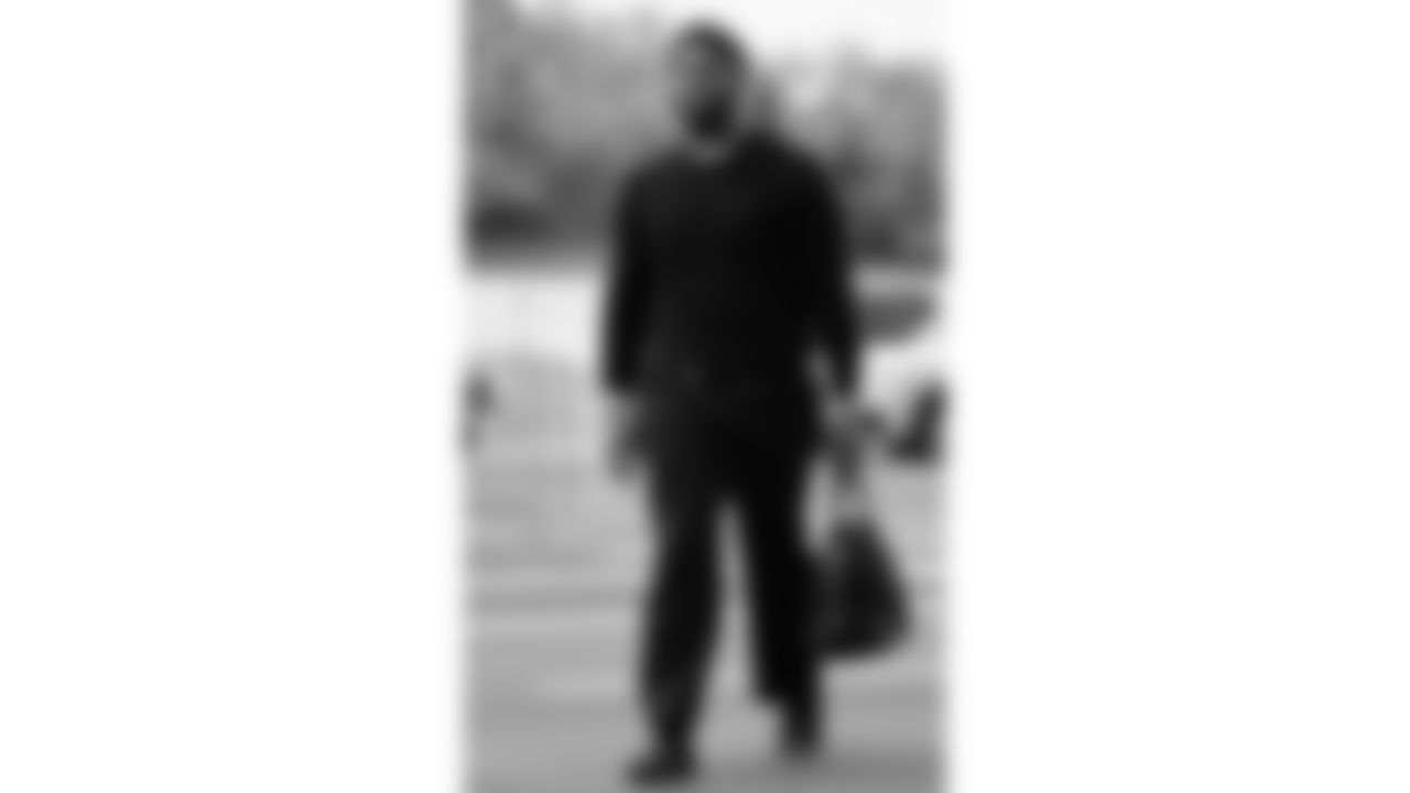 Kansas City Chiefs defensive linemen Jerry Tillery (99) arrives prior to a week 2 NFL Football game against the Philadelphia Eagles Sunday September 14, 2025.