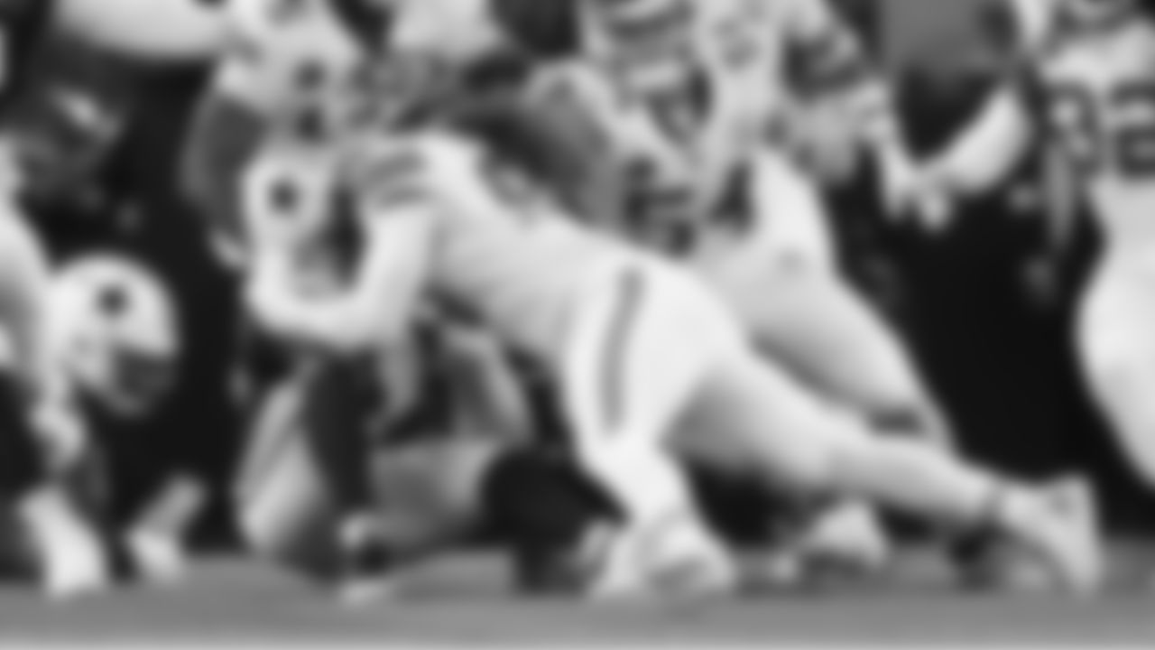 Kansas City Chiefs defensive end Ashton Gillotte (97) makes a tackle during a week 13 NFL football game against the Dallas Cowboys on Thursday, November 27, 2025 in Arlington, TX.