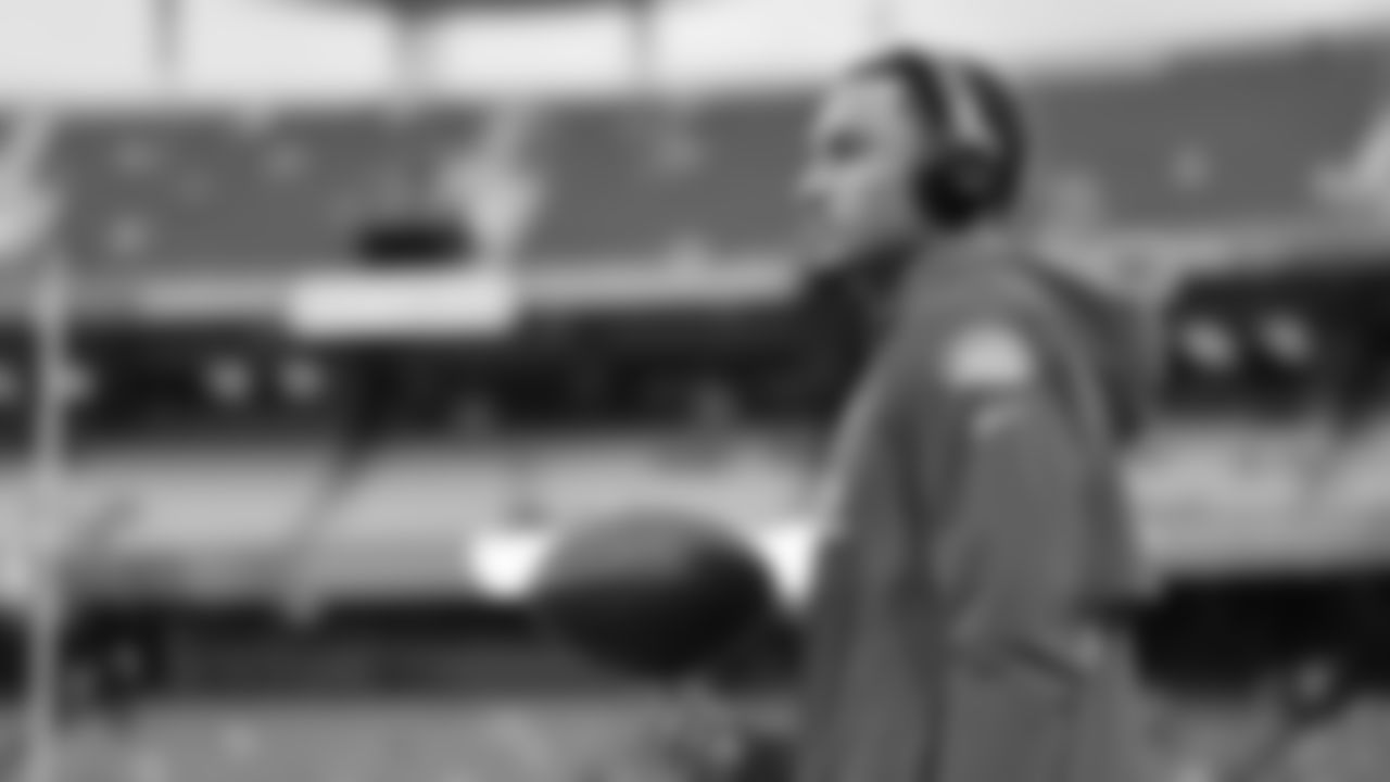 Kansas City Chiefs cornerback Trent McDuffie (22) warms up prior to a week 6 NFL Football game against the Detroit Lions on Sunday, October 12, 2025 in Kansas City, MO.