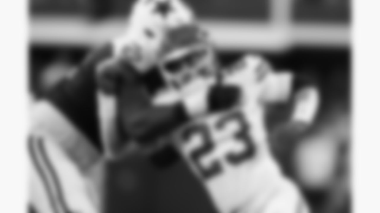 Kansas City Chiefs linebacker Drue Tranquill (23) rushes the offense during a week 13 NFL Football game against the Dallas Cowboys on Thursday, November 27, 2025 in Dallas, Texas.