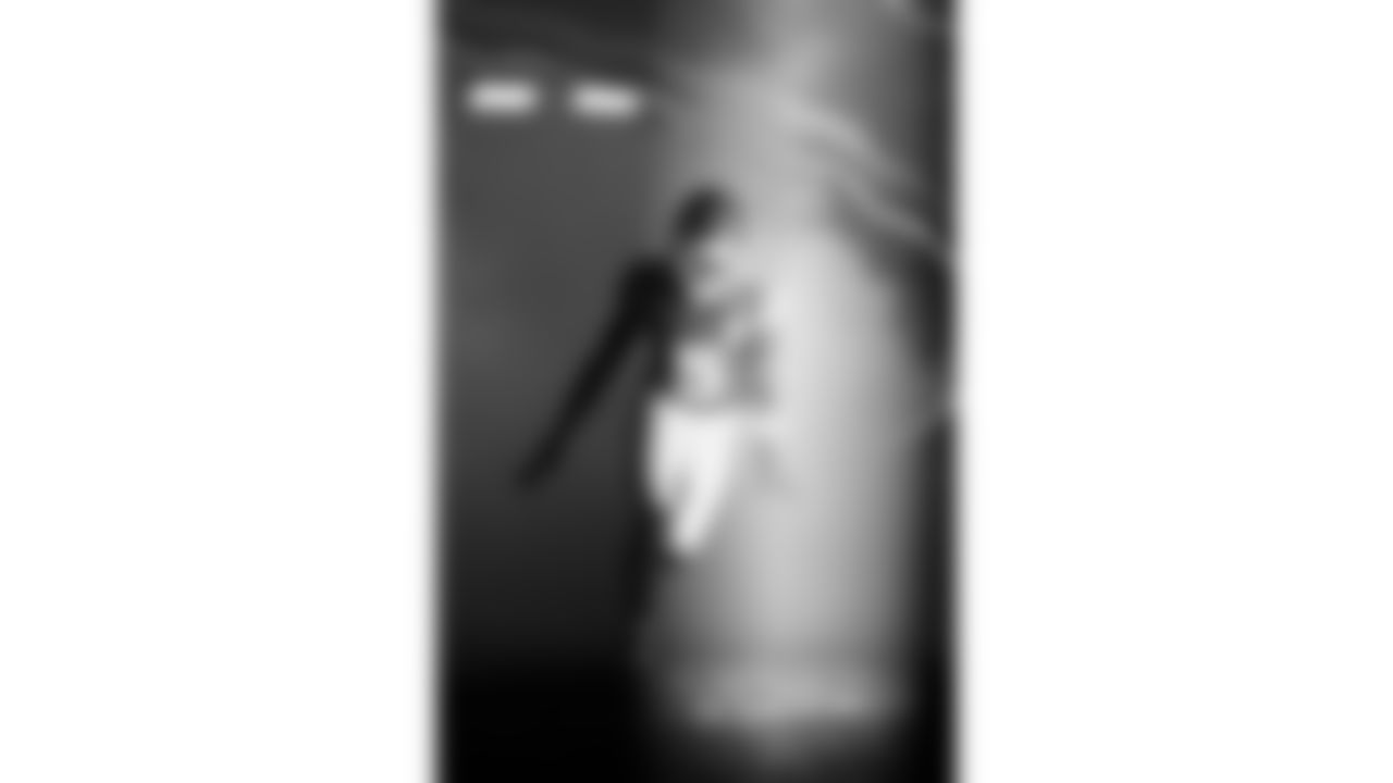 Kansas City Chiefs wide receiver Hollywood Brown (5) runs out during player introductions prior to a week 14 NFL football game against the Houston Texans, Sunday, December 7, 2025 in Kansas City, MO.