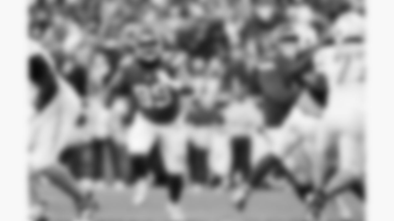 Kansas City Chiefs defensive lineman Jerry Tillery (99) in action during a week 15 NFL football game against the Los Angeles Chargers, Sunday, December 14, 2025 in Kansas City, MO.