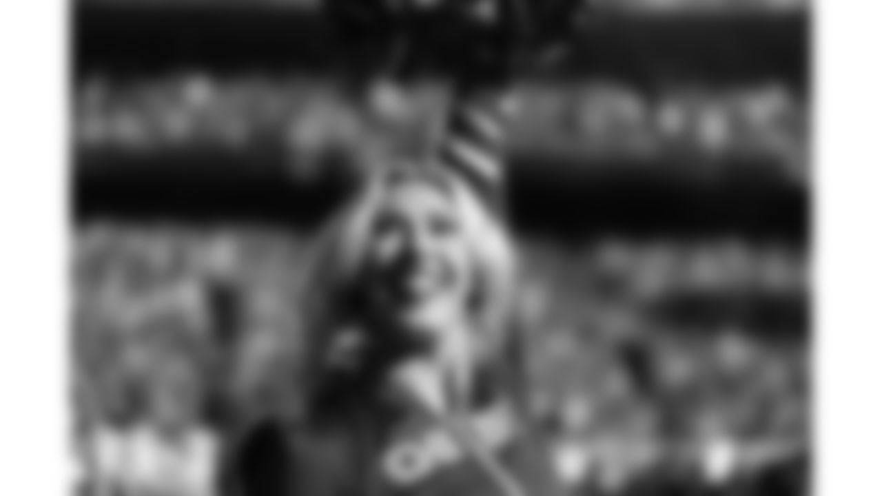 A Kansas City Chiefs Cheerleader before a week 12 NFL football game against the Indianapolis Colts, Sunday, November 23, 2025 in Kansas City, MO.