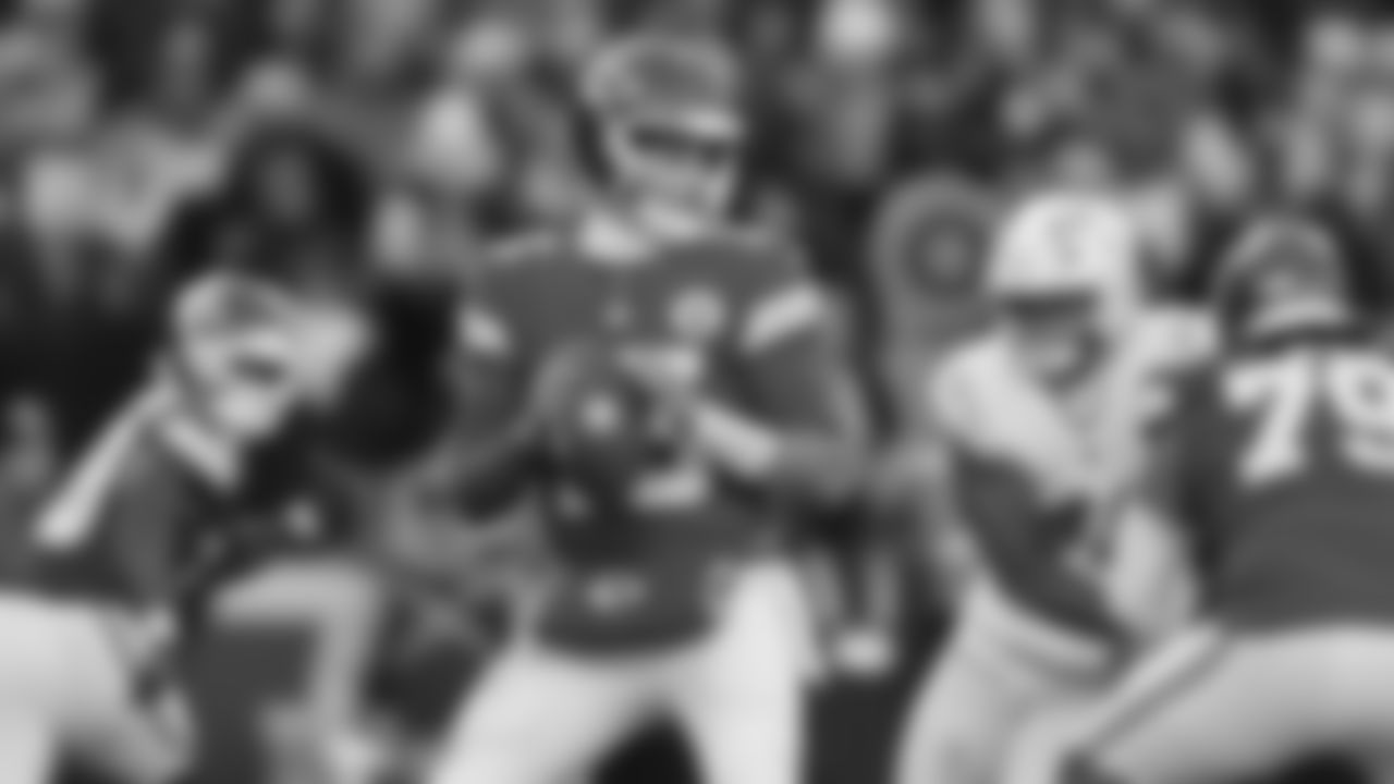 Kansas City Chiefs quarterback Patrick Mahomes (15) looks down field for a receiver during an NFL week 15 matchup against the Los Angeles Chargers, Sunday December 14, 2025.