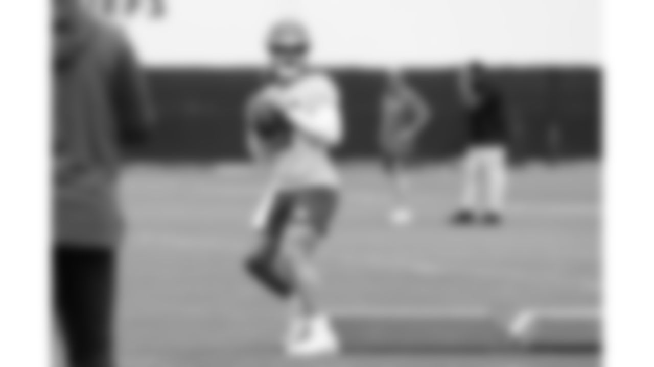Kansas City Chiefs quarterback Gardner Minshew (17) practices during phase 3 of OTAs on Thursday June 12, 2025 in Kansas City, MO.