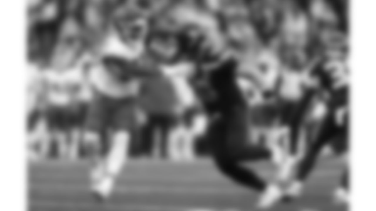 Kansas City Chiefs linebacker Jeffrey Bassa (31) rushes against Seattle Seahawks fullback Robbie Ouzts (40) during a preseason week 2 NFL football game, Friday, August 15, 2025 in Seattle, WA.