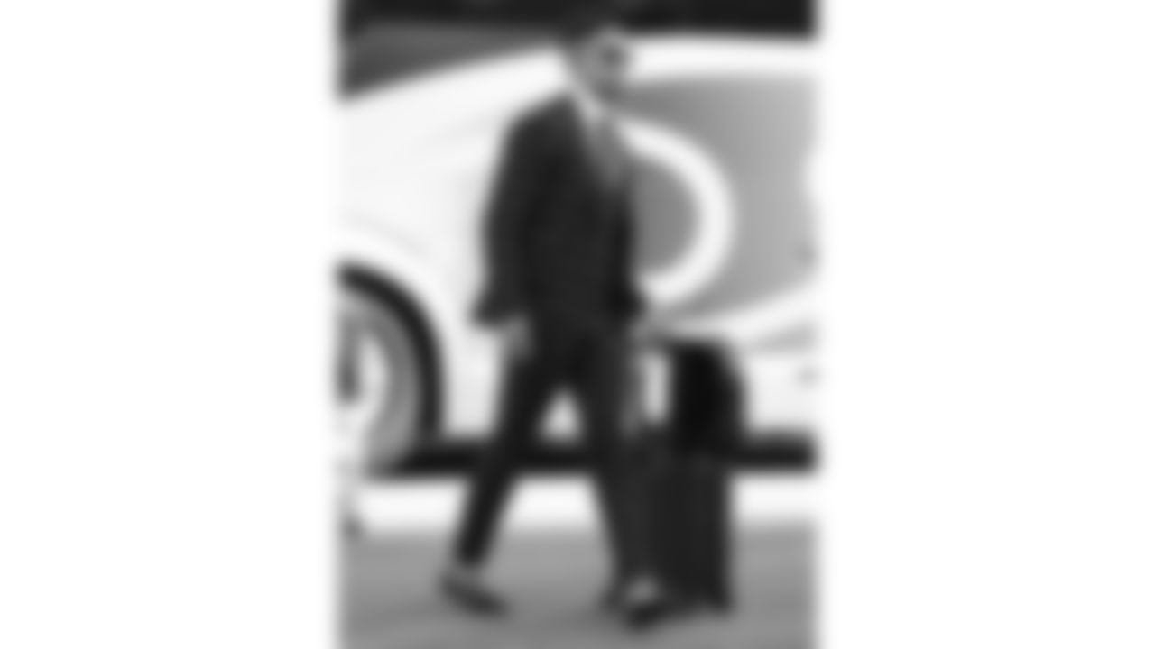 Kansas City Chiefs quarterback Patrick Mahomes (15) arrives prior to a week 9 NFL football game against the Buffalo Bills, Sunday, November 2, 2025 in Buffalo, NY