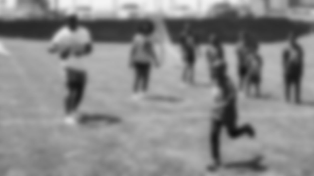 Kansas City Chiefs defensive end Felix Anudike-Uzomah (91) hosted a youth football camp on June 22, 2025 at Lee's Summit High School in Lee's Summit, MO.