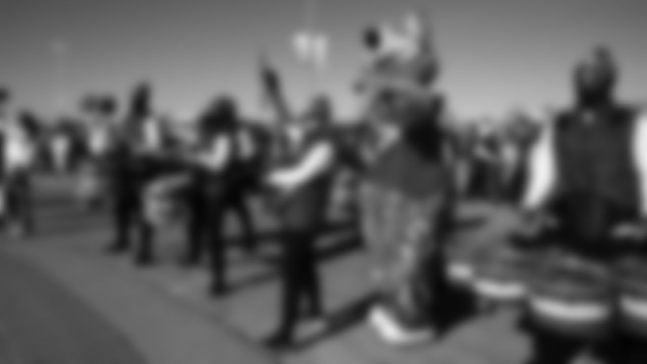 KC Wolf and the KC Rumble prior to an NFL week 15 matchup against the Los Angeles Chargers, Sunday December 14, 2025.