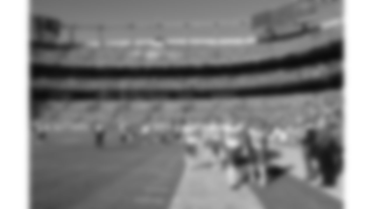 The Kansas City Chiefs on the field prior to a week 11 NFL Football game against the Denver Broncos on Sunday, November 16, 2025 in Denver, Colorado.