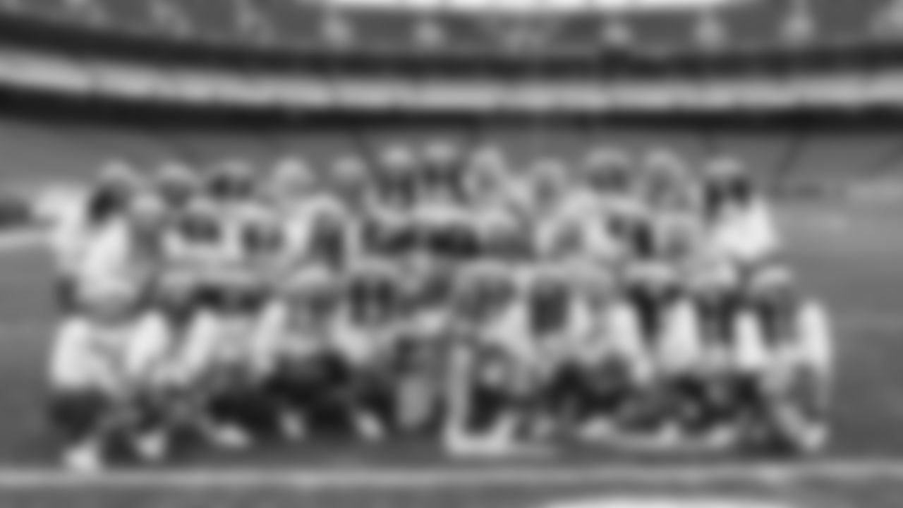 The Kansas City Chiefs Cheerleaders and Entertainment teams prior to a week 17 NFL Football game against the Denver Broncos on December 25, 2025 in Kansas City, MO.