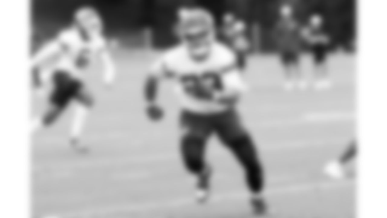 Kansas City Chiefs middle linebacker Drue Tranquill (23) on the field during training camp on day 4 of practice Friday, July 25, 2025.