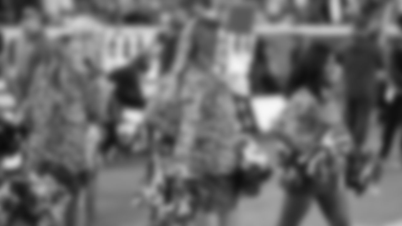 A Kansas City Chiefs Cheerleader before a week 8 NFL football game against the Washington Commanders, Monday, October 27, 2025, in Kansas City, MO.