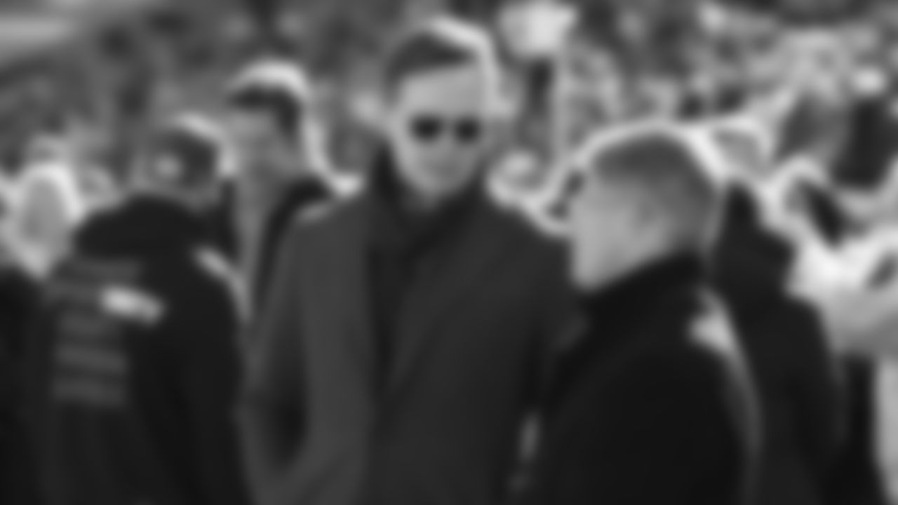 Kansas City Chiefs President Mark Donovan and Kansas City Chiefs Chairman, CEO, and Owner Clark Hunt talk prior to an NFL week 15 matchup against the Los Angeles Chargers, Sunday December 14, 2025.