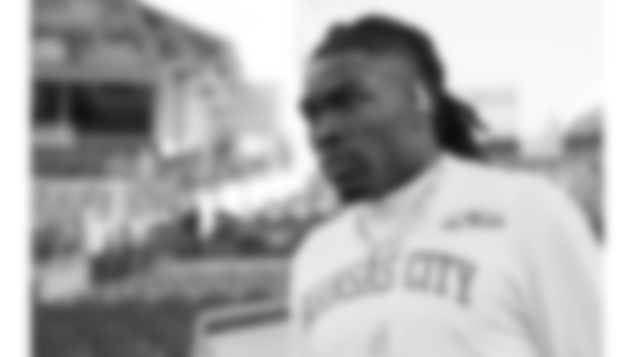 Kansas City Chiefs wide receiver Rashee Rice (4) looks on prior to a week 11 NFL Football game against the Denver Broncos on Sunday, November 16, 2025 in Denver, Colorado.