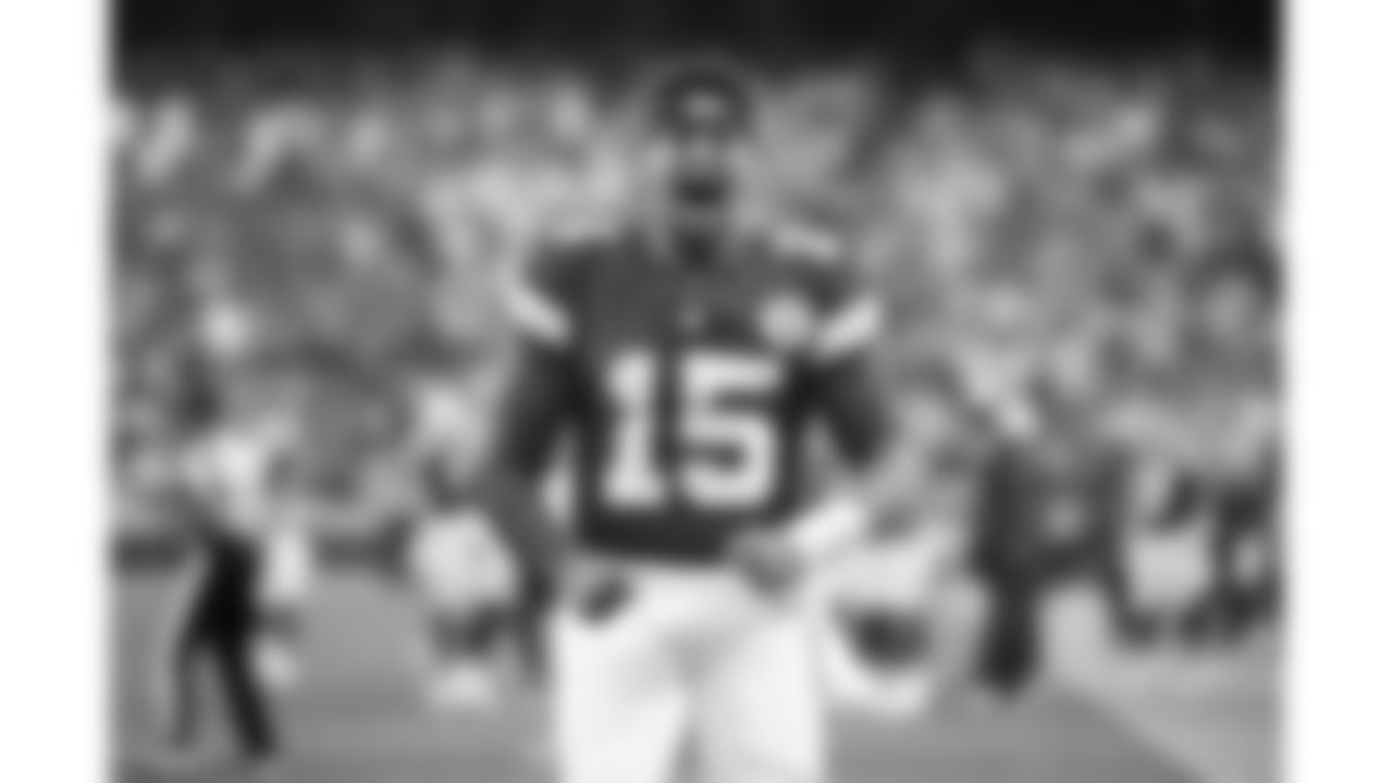 Kansas City Chiefs quarterback Patrick Mahomes (15) yells in the end zone prior to a preseason week 3 NFL football game against the Chicago Bears, Friday, August 22, 2025 in Kansas City, MO.