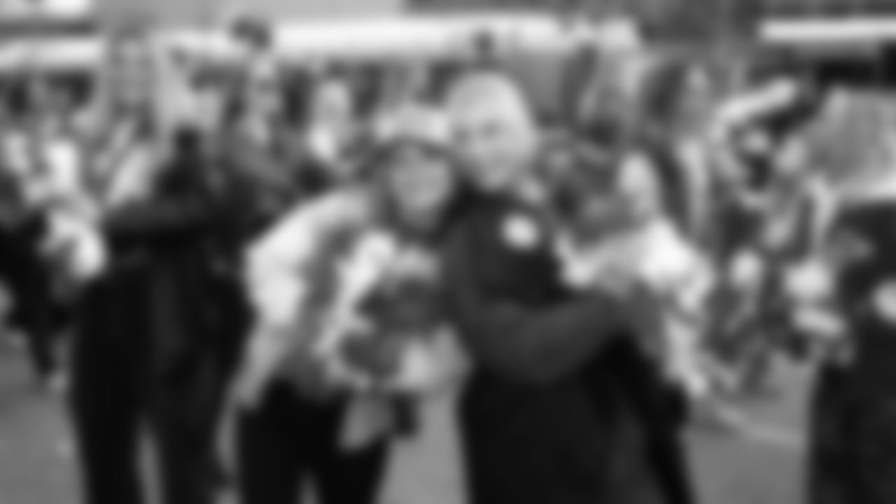 Kansas City Chiefs Alumni Cheerleaders in the pregame parade prior to a week 12 NFL Football game against the Indianapolis Colts on Sunday, November 23, 2025 in Kansas City, MO.