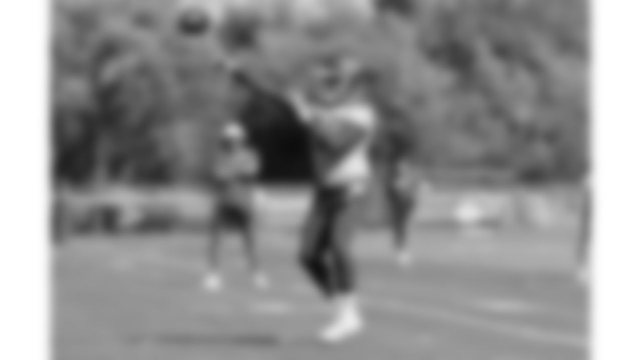 Kansas City Chiefs quarterback Patrick Mahomes (15) throws a pass during practice on Thursday October 16, 2025 in Kansas City, MO.