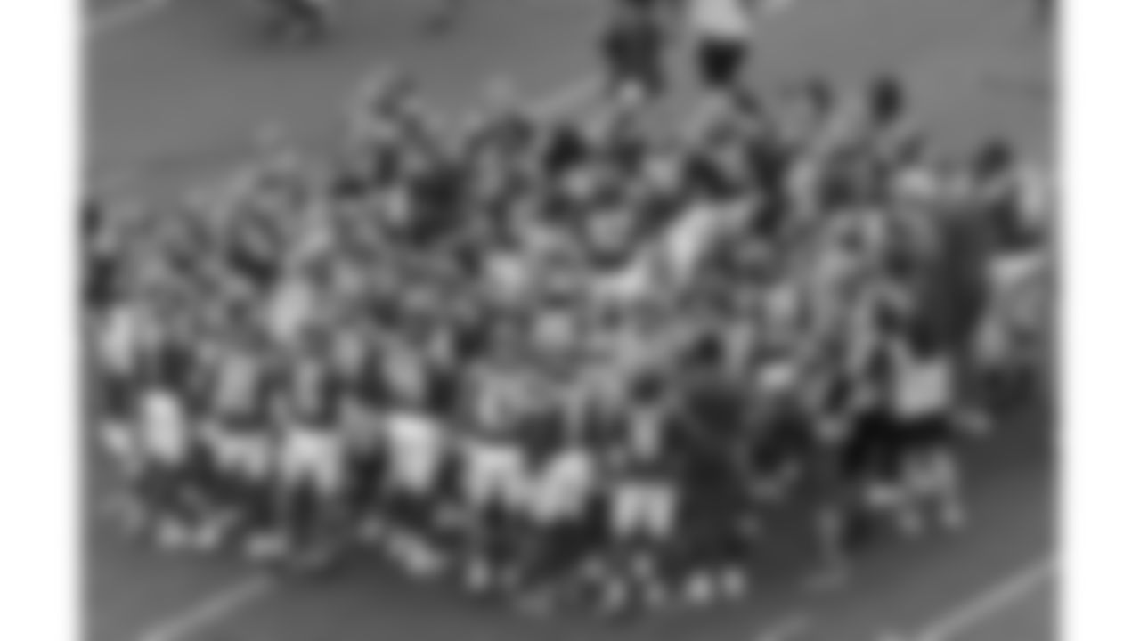 The Kansas City Chiefs huddle on the field prior to the week 2 NFL football game against the Philadelphia Eagles, Sunday, September 14, 2025 in Kansas City, MO.