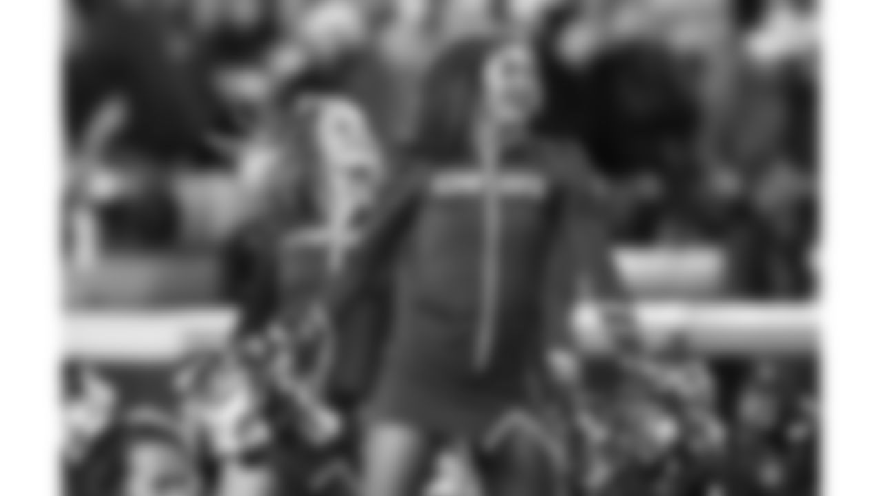 The Kansas City Chiefs Cheerleaders and Entertainment teams during a week 17 NFL Football game against the Denver Broncos on December 25, 2025 in Kansas City, MO.