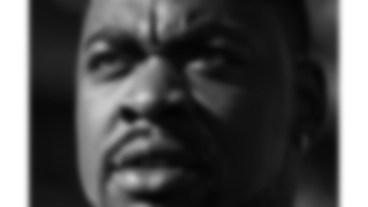 A close up portrait Kansas City Chiefs defensive tackle Chris Jones (95) prior to a week 16 NFL football game against the Tennessee Titans, Sunday, December 21, 2025 in Nashville, TN.