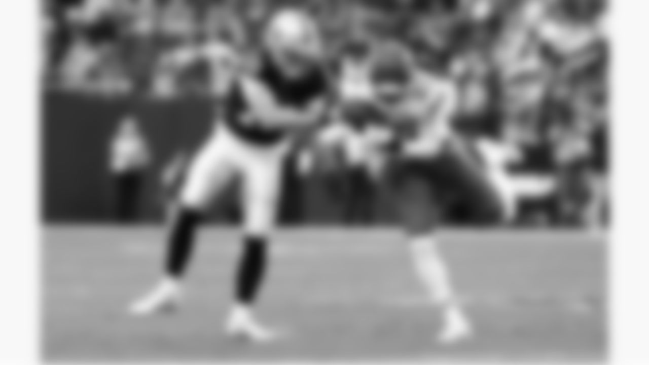 Kansas City Chiefs defensive back Chamarri Conner (27) intercepts the ball in front of Las Vegas Raiders wide receiver Jack Bech (18) during a week 18 NFL football game, Sunday, January 4, 2026 in Las Vegas, NV.