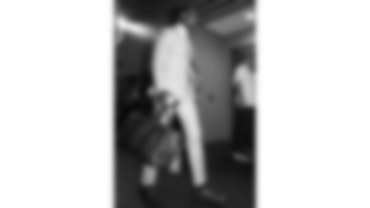 Kansas City Chiefs cornerback Joshua Williams (2) arrives prior to a week 13 NFL football game against the Dallas Cowboys on Thursday, November 27, 2025 in Arlington, TX.