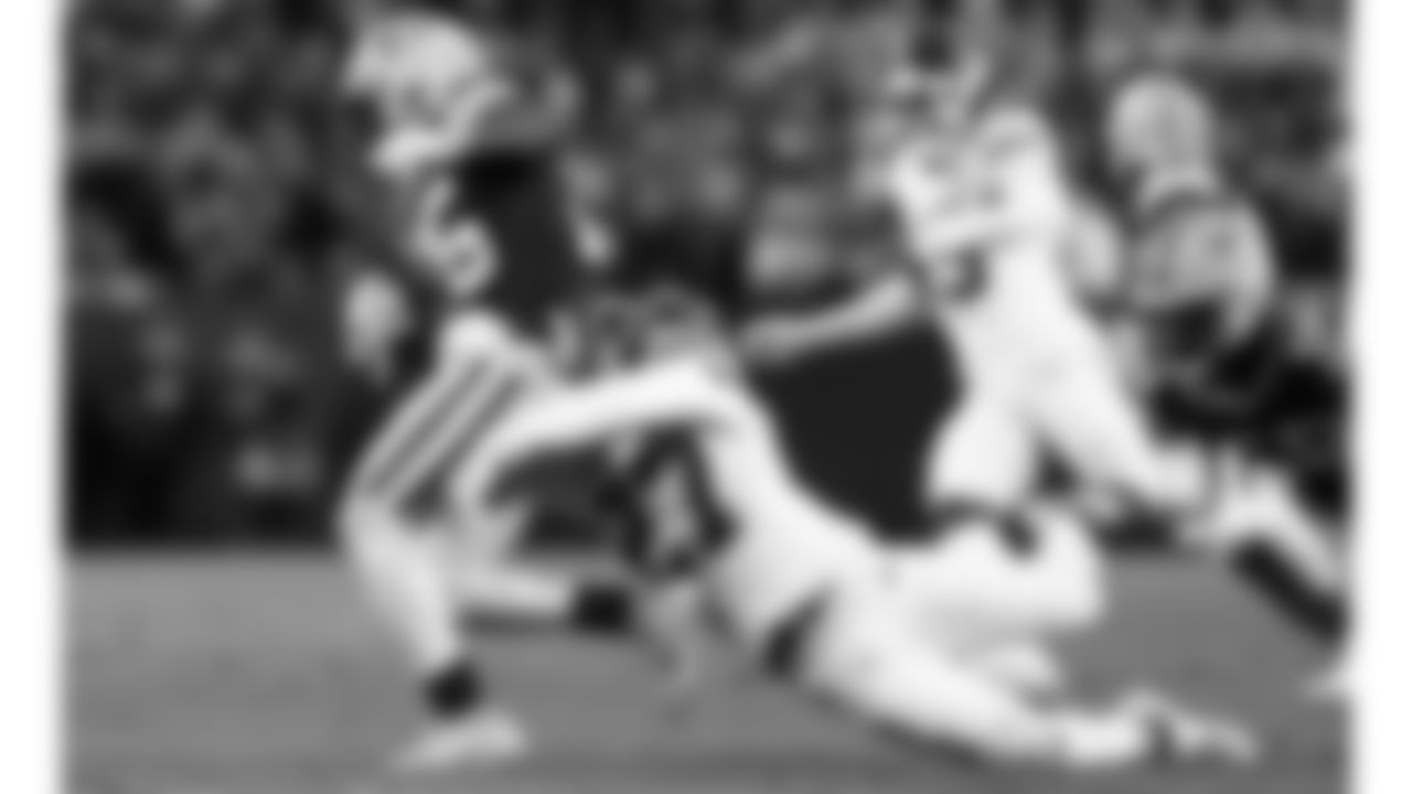 Kansas City Chiefs defensive back Chamarri Conner (27) makes a tackle during the regular season Week 13 NFL Football Game at Lambeau Field in Green Bay, WI on Sunday, December 3, 2023.