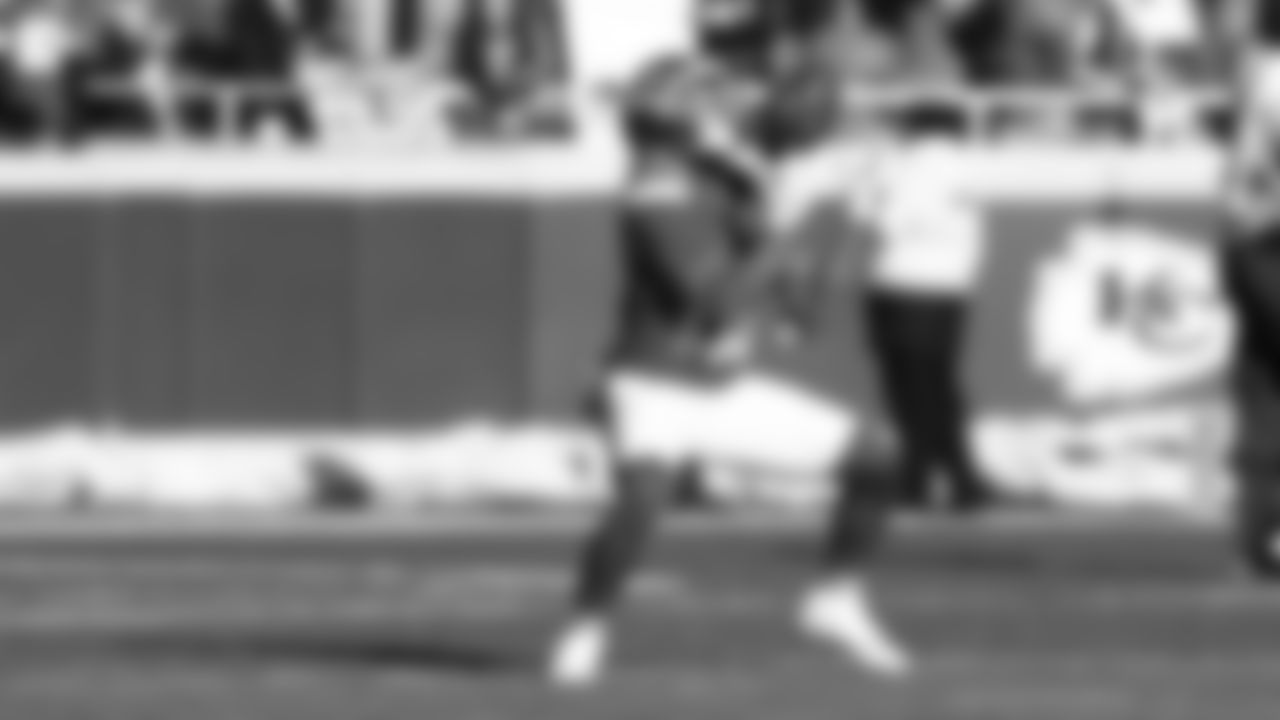 Kansas City Chiefs wide receiver Nikko Remigio (81) warms up prior to an NFL week 15 matchup against the Los Angeles Chargers, Sunday December 14, 2025.