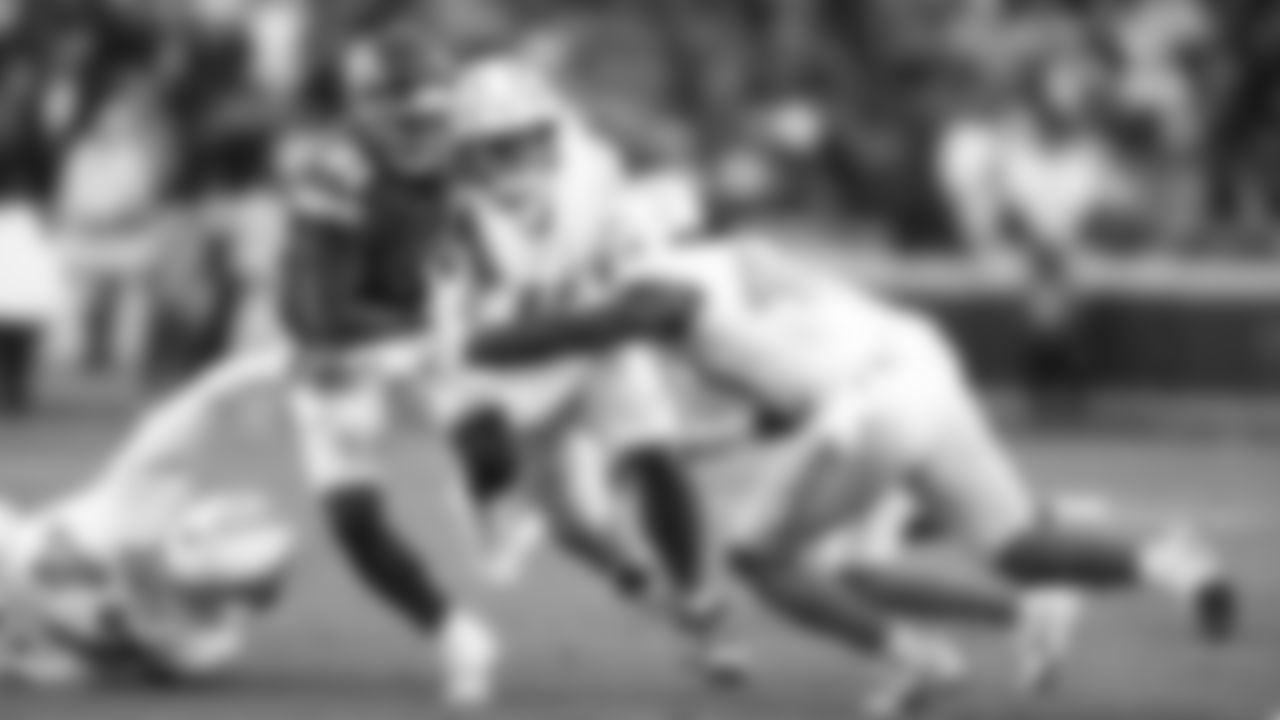 Kansas City Chiefs wide receiver Nikko Remigio (81) runs the ball during an NFL week 15 matchup against the Los Angeles Chargers, Sunday December 14, 2025.