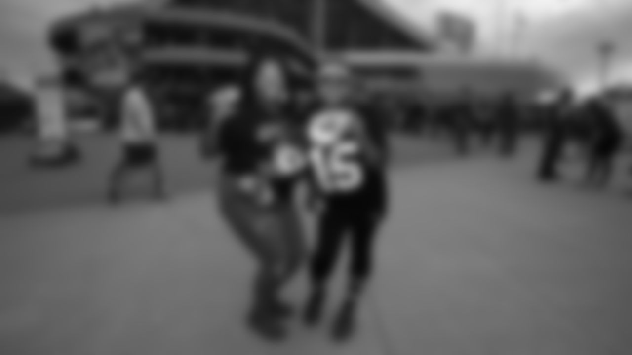 Fans prior to a week 6 NFL Football game against the Detroit Lions on Sunday, October 12, 2025 in Kansas City, MO.