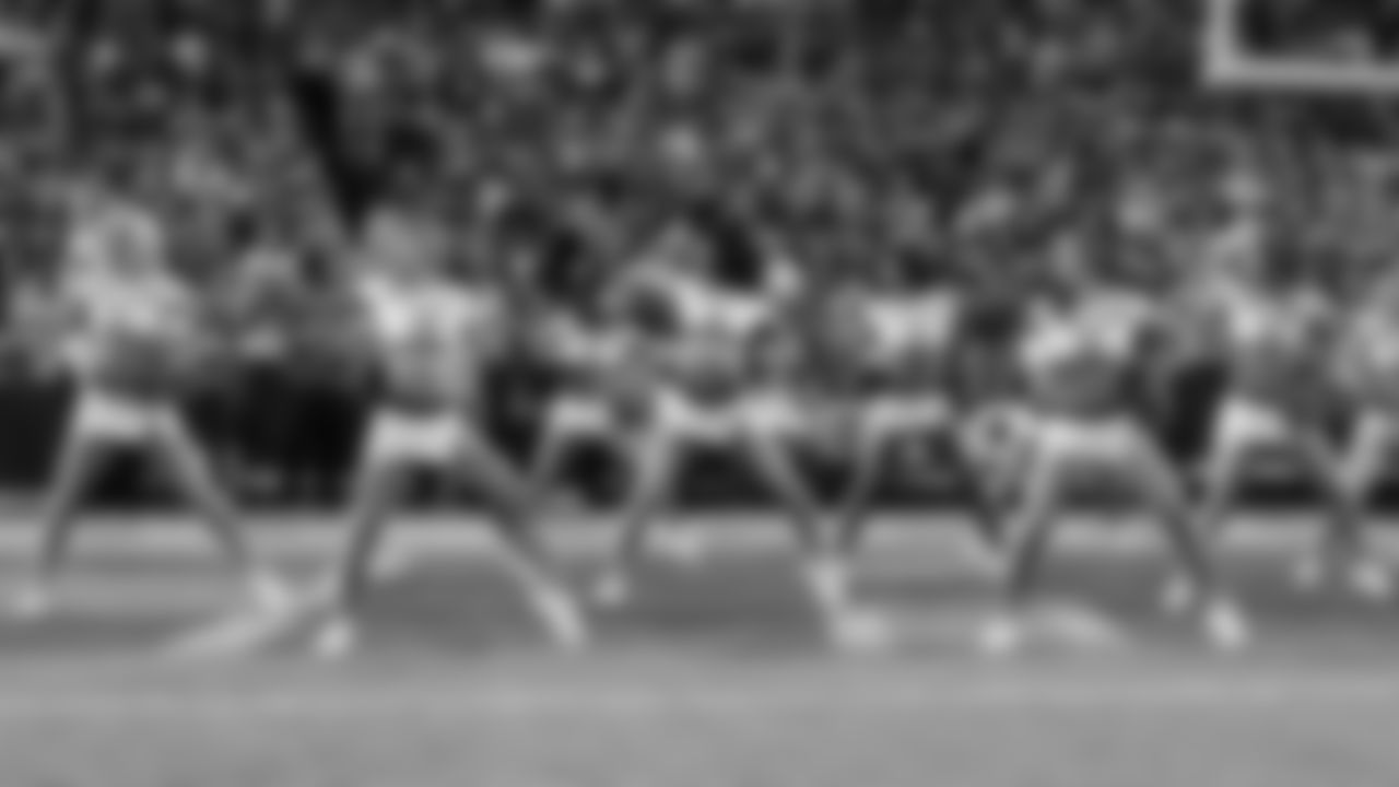 Kansas City Chiefs Cheerleaders during the week 6 NFL football game against the Detroit Lions, Sunday, October 12, 2025 in Kansas City, MO.