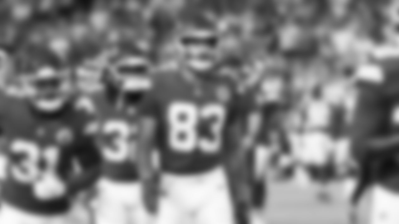 Kansas City Chiefs tight end Noah Gray (83) on field prior to a week 6 NFL Football game against the Detroit Lions on Sunday, October 12, 2025 in Kansas City, MO.