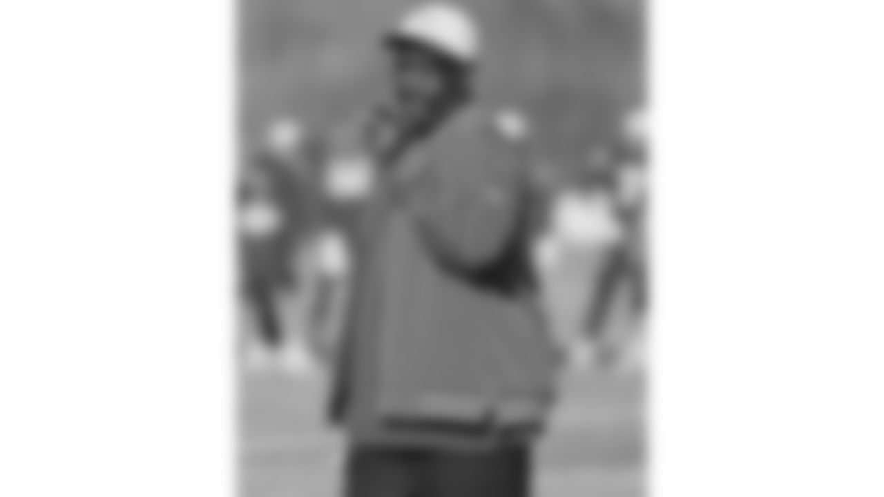 Kansas City Chiefs Defensive Backs Coach Dave Merritt during a week 17 practice on Tuesday, December 23, 2025 in Kansas City, MO.