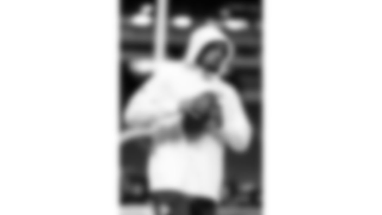 Kansas City Chiefs safety Bryan Cook (6) holds a football prior to a week 18 game against the Las Vegas Raiders on Sunday, January 3, 2026.