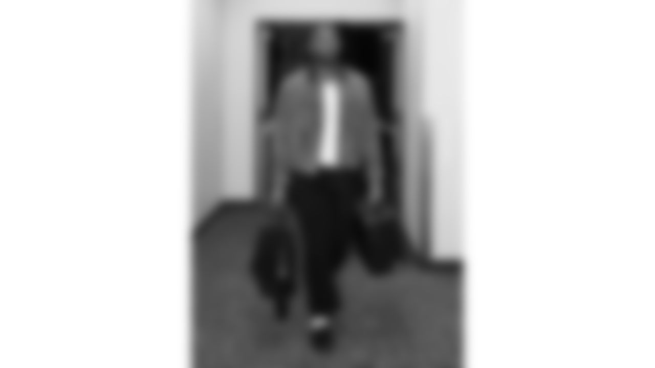 Kansas City Chiefs defensive lineman Jerry Tillery (99) arrives prior to a week 13 NFL football game against the Dallas Cowboys on Thursday, November 27, 2025 in Arlington, TX.