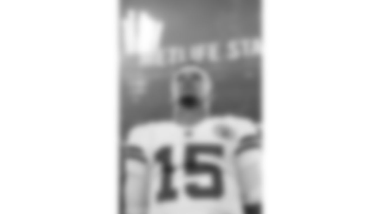 Kansas City Chiefs quarterback Patrick Mahomes (15) looks on during the National Anthem prior to the week 3 NFL football game against the New York Giants, Sunday, September 21, 2025 in East Rutherford, NJ.