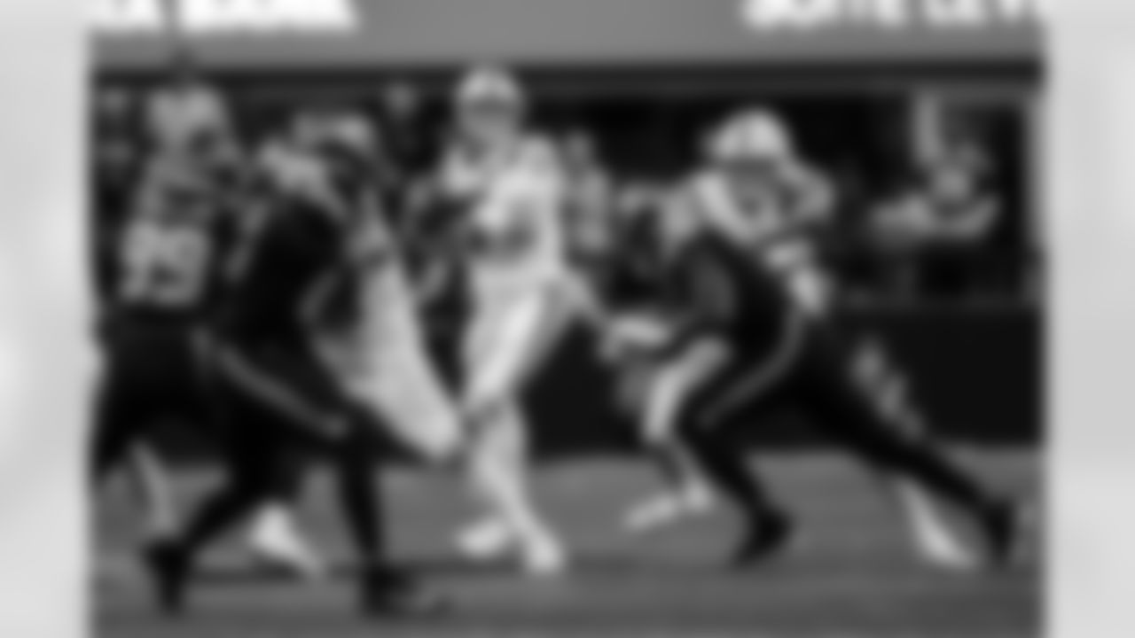 QB Philip Rivers #17