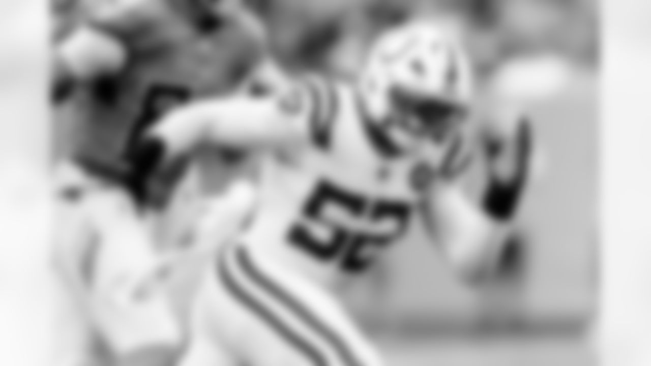 DL Samson Ebukam #52