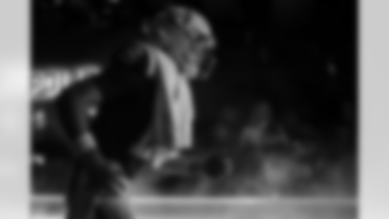 QB Riley Leonard #15