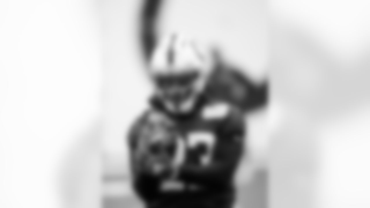 CB Kenny Moore II #23